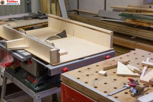Schiebeschlitten-Tischkreissaege-PTS10-Fertig-Werkstatt