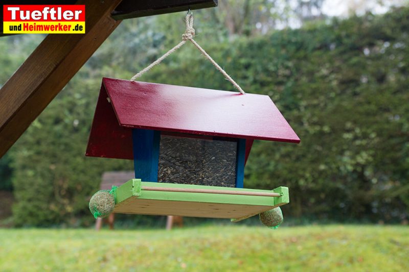 Vogelfutterhaus selber bauen Bauanleitung für Futterhäuschen