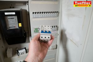 Ladestation-Wallbox-Elektriker-Sicherung-einbauen-s29