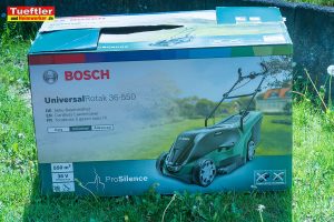 Akku-Rasenmaeher-Test-Bosch-Universal-Rotak-36-550-36-560-Karton