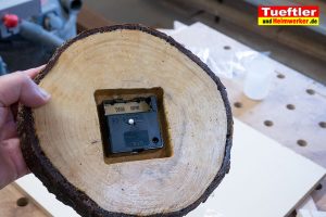 Baumscheiben-Uhrwerk-einbauen-5