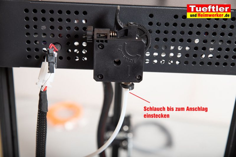 Flsun-Q5-Delta-3D-Drucker-Tutorial-Aufbau-Schlauch-Extruder-einstecken