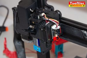 Mingda-Magician-X-Extruder-Hotend-aufgweschraubt-Filamentsensor-2