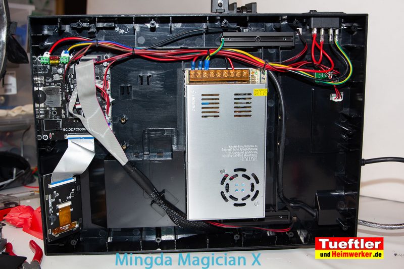 Mingda-Magician-X-Test-3D-Drucker-Aufbau-Innen-Platine-Netzteil