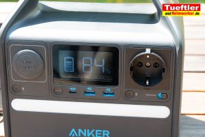 Anker-521-Powerstation-Solarpanel-aufladen