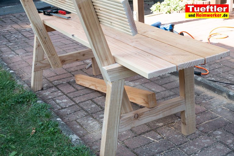 Holzbank bzw. Gartenbank selbst gebaut