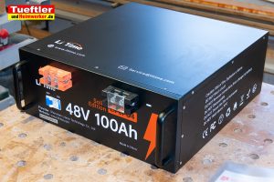 LiTime 48V 100Ah-LiFePO4 Batterie Test Rack Batterie