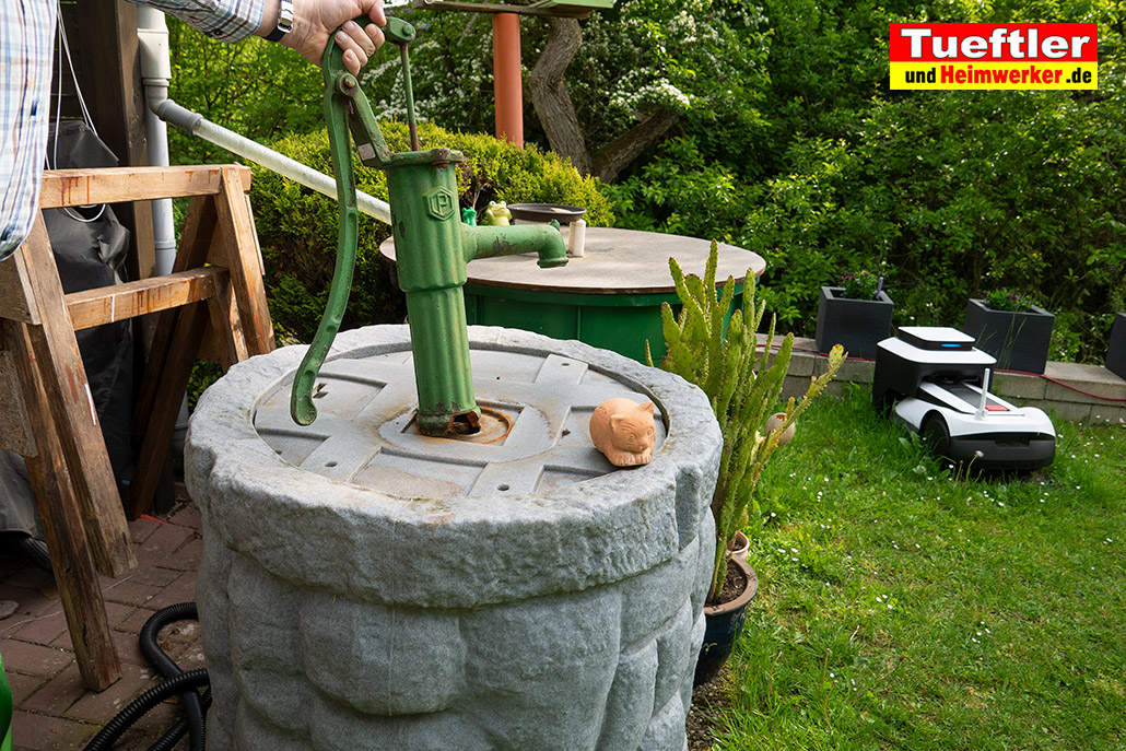 Handschwengelpumpe mit Ständer Schwengelpumpe Wasserpumpe Handpumpe Garten  Guss